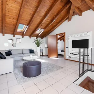 Casacamelia 35, 3 Bdrm With View Lake Como Italy