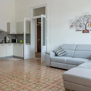 Le Di Franca Italy