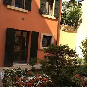 Apartment L'angolino Nascosto